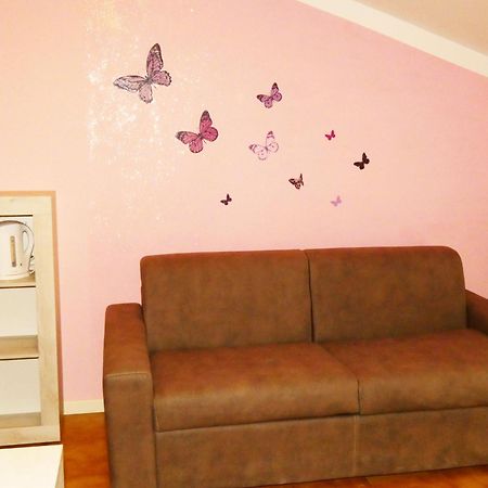Casa Vacanze Sabrina Полпенаце дел Гарда Екстериор снимка